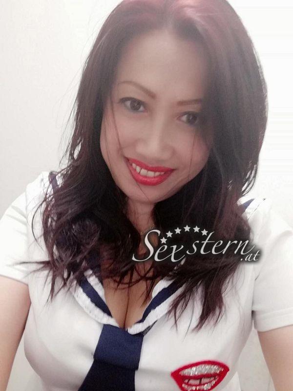 SÜSSES ASIAGIRL BIETET DIR HAUS UND HOTEL BESUCHE BEI WWW.SEXSTERN.AT SÜSSES ASIAGIRL BIETET DIR HAUS UND HOTEL BESUCHE BEI WWW.SEXSTERN.AT