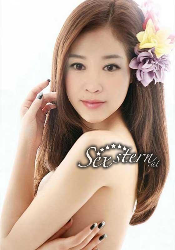 JUNGE LIEBE SÜSSE GEILE ASIS GIRLS IM STUDIO 16 UND AUF WWW.SEXSTERN.AT