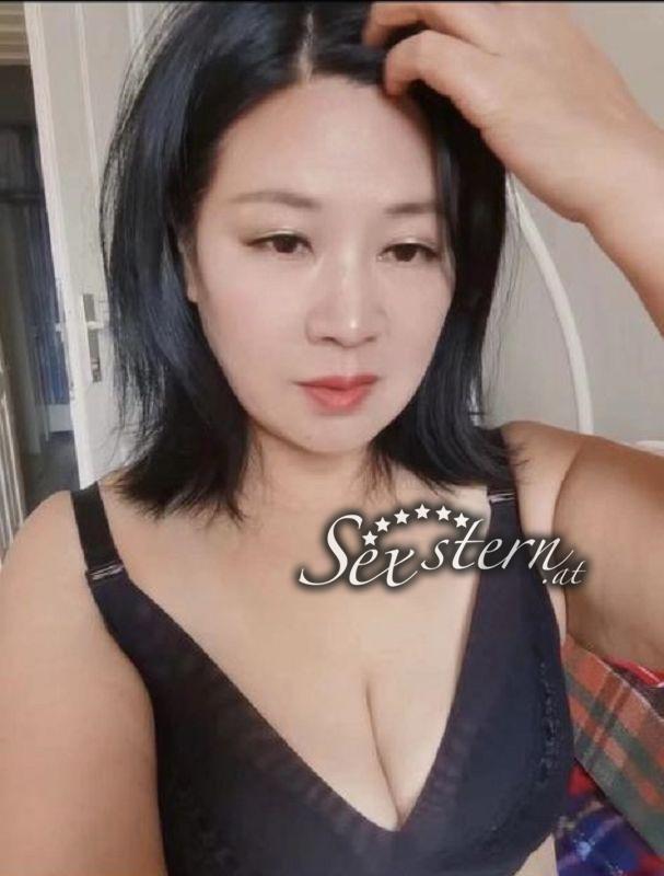 LINDA VON MASSAGE-LISI UND BEI WWW.SEXSTERN.AT